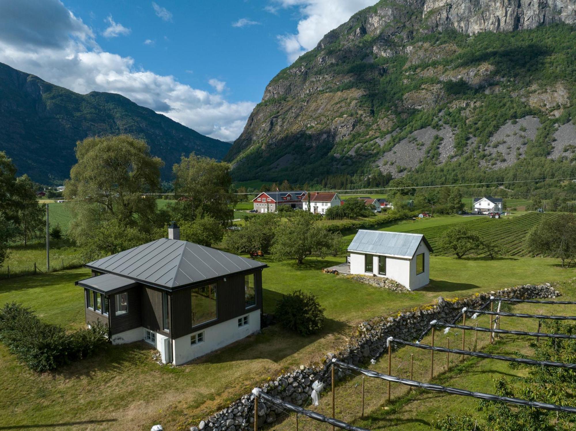 Jordeplegarden - Part Of A Farm - Two Buildings - Close To Flam Holiday home *